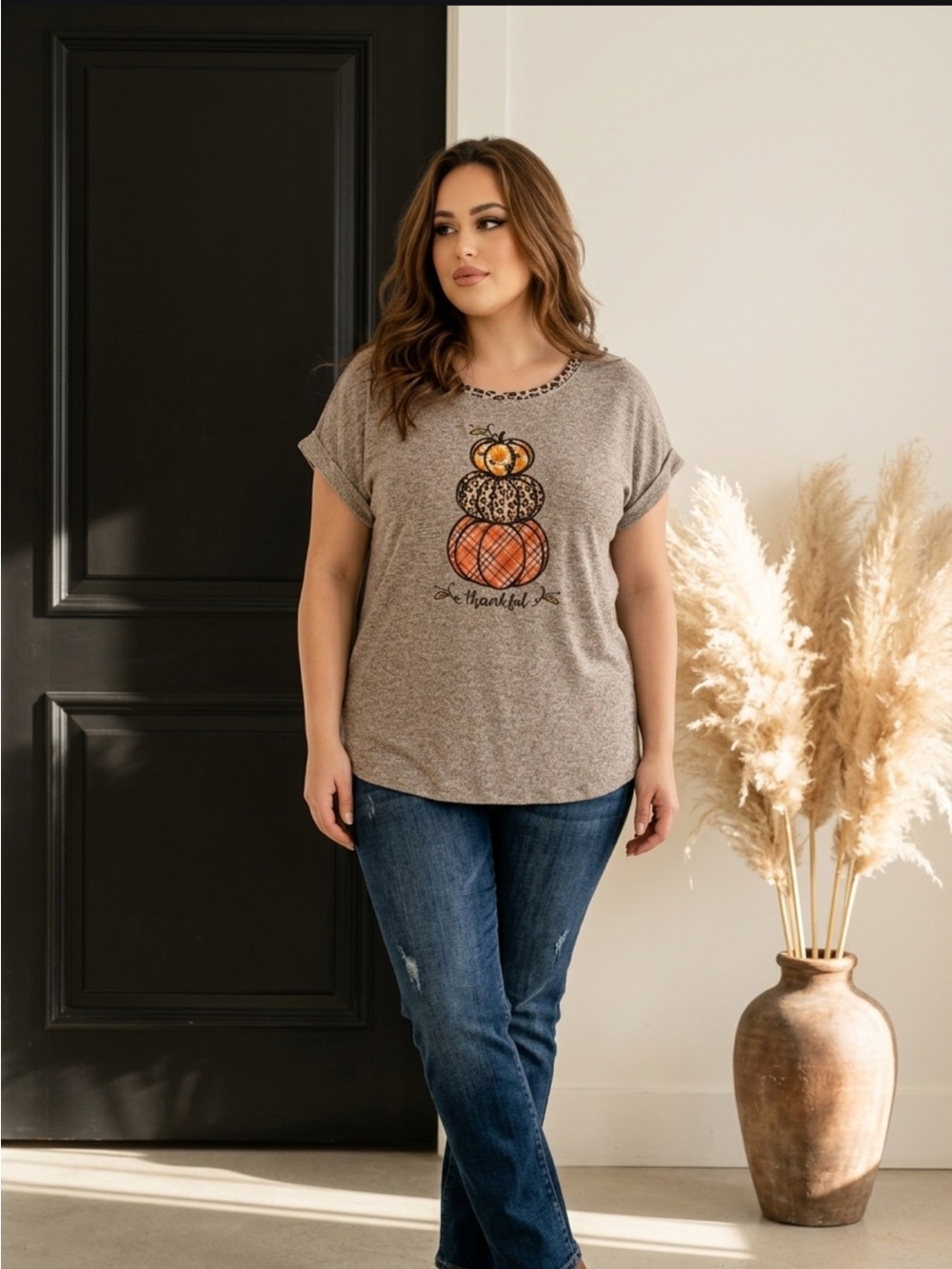 Tru Self “Thankful” Pumpkin Graphic Top.